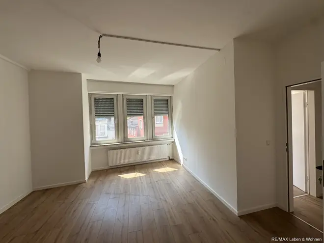 7 Zimmer Wohnung mit 145 m² in Augsburg – Bild 1