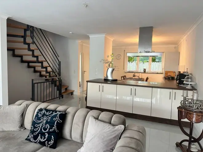 5 Zimmer Haus mit 160 m² in Düsseldorf – Bild 2