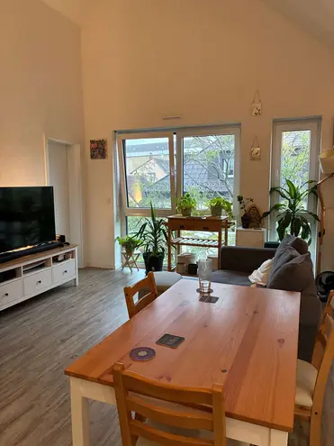 2 Zimmer Wohnung mit 55 m² in Wiesbaden – Bild 2