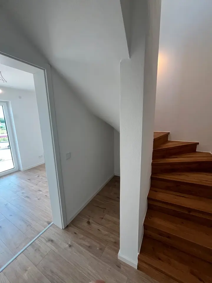 6 Zimmer Wohnung mit 145 m² in Kelheim – Bild 9