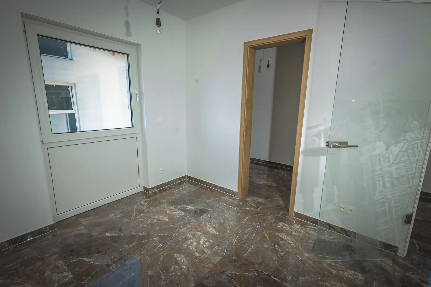4 Zimmer Wohnung mit 131 m² in Halle (Saale) – Bild 4