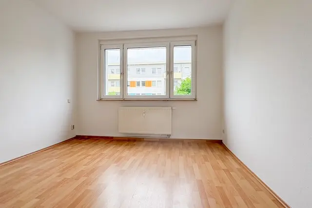 3 Zimmer Wohnung mit 75 m² in Plauen – Bild 2