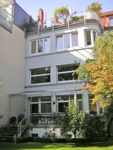 4 Zimmer Wohnung mit 120 m² in Hannover – Bild 1