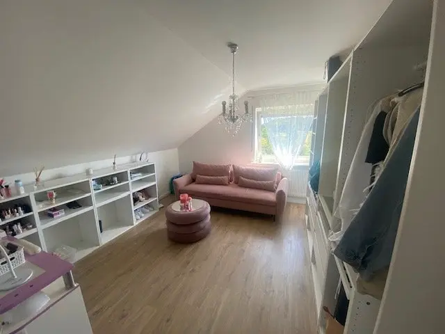 9 Zimmer Haus mit 450 m² in Nürnberg – Bild 8