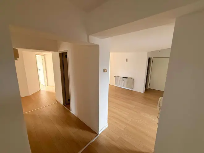 9 Zimmer Wohnung mit 169 m² in Gelsenkirchen – Bild 2