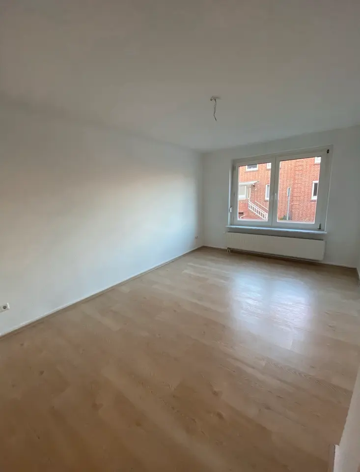 2 Zimmer Wohnung mit 49 m² in Wilhelmshaven – Bild 2