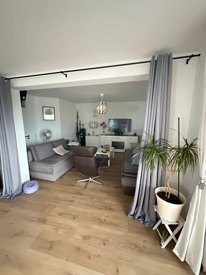 WG-Zimmer mit 120 m² in Sindelfingen – Bild 1