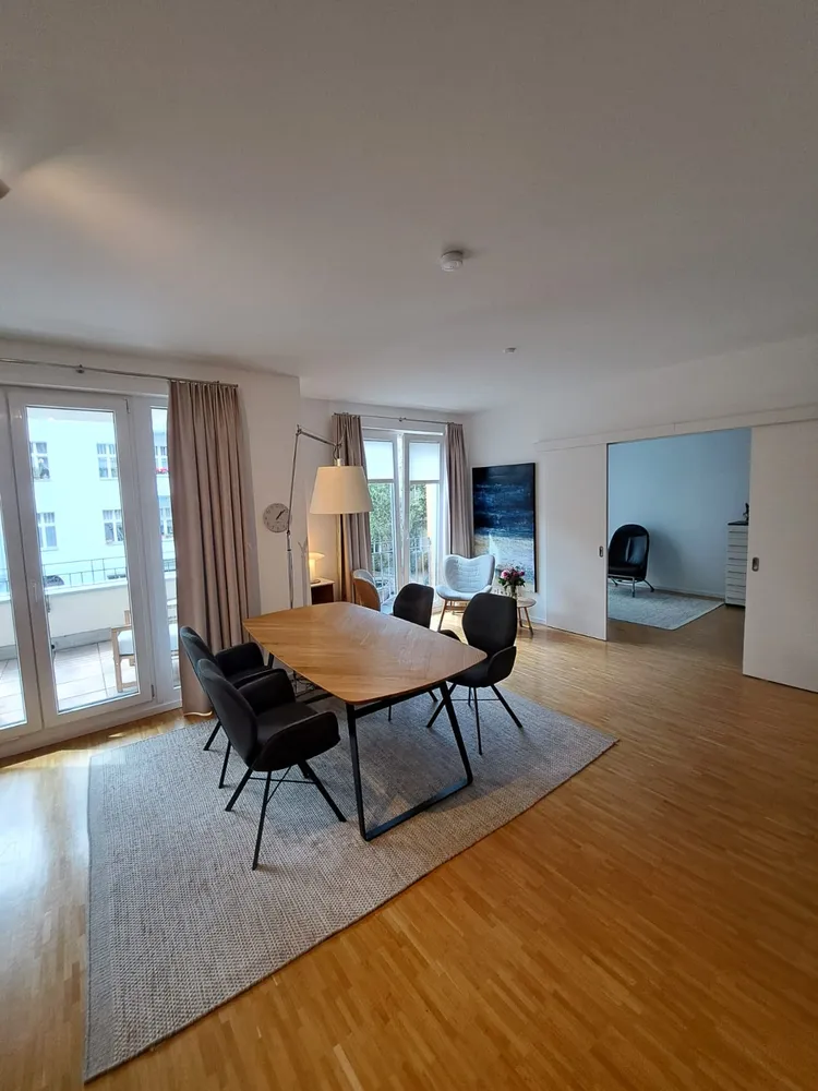 3 Zimmer Wohnung mit 93 m² in Berlin – Bild 1