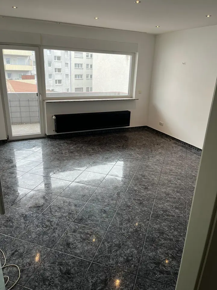 4 Zimmer Wohnung mit 90 m² in Kaiserslautern – Bild 2