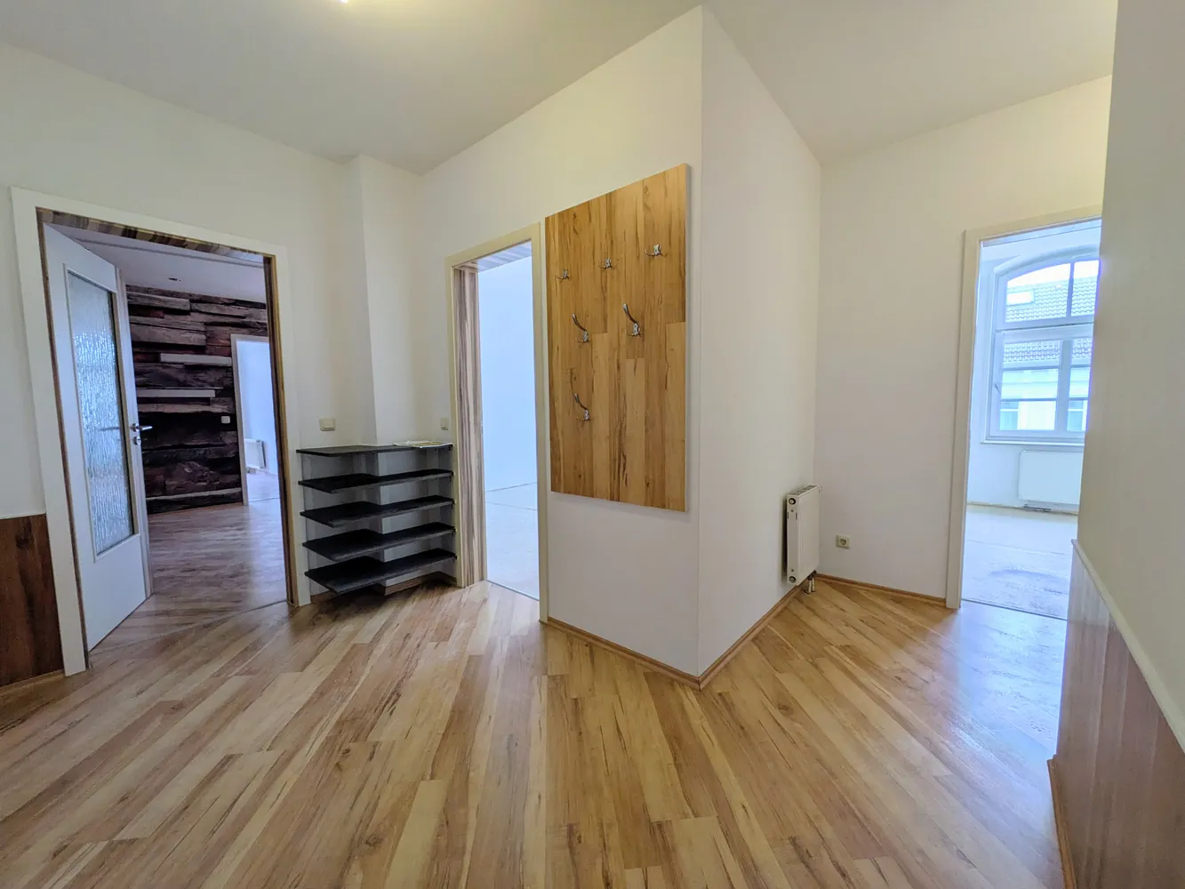 4 Zimmer Wohnung mit 100 m² in Gera – Bild 2