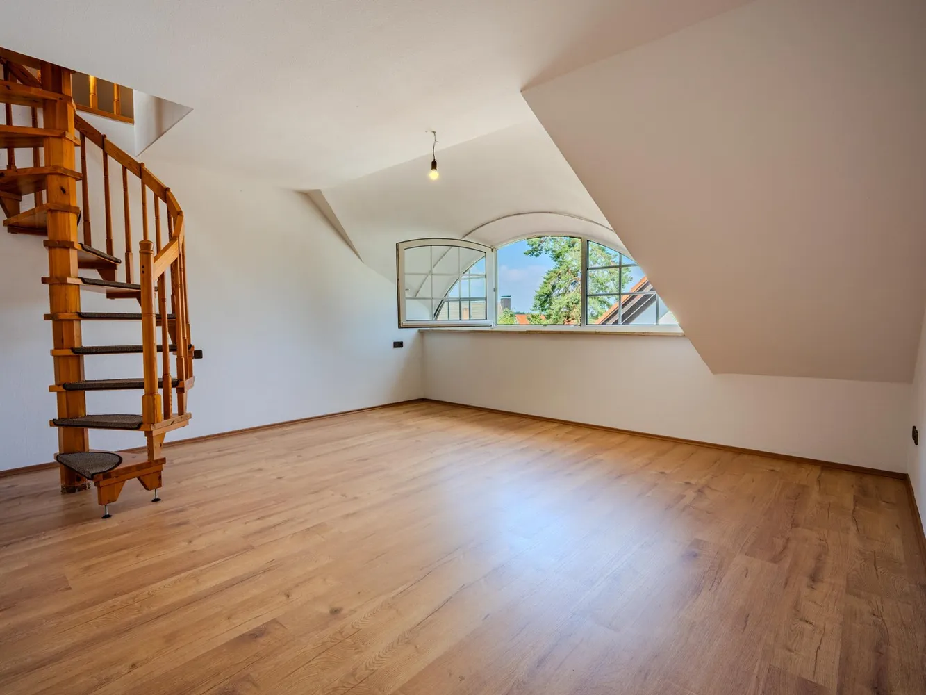 3 Zimmer Wohnung mit 120 m² in Fürth – Bild 3