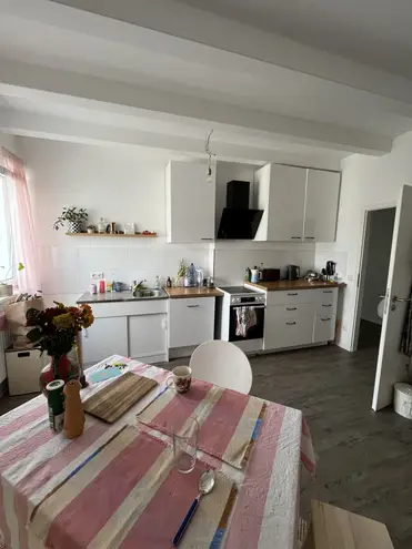 2 Zimmer Wohnung mit 103 m² in Berlin – Bild 3