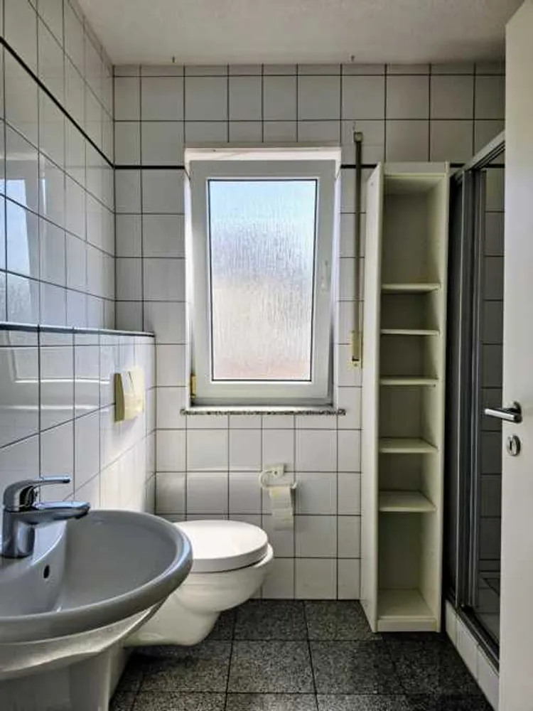 4 Zimmer Wohnung mit 151 m² in Homburg – Bild 3