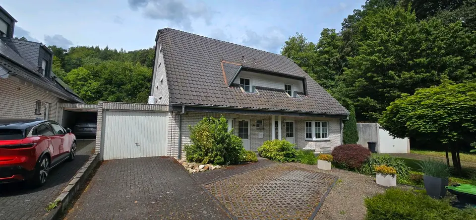 4 Zimmer Haus mit 163 m² in Leverkusen – Bild 4
