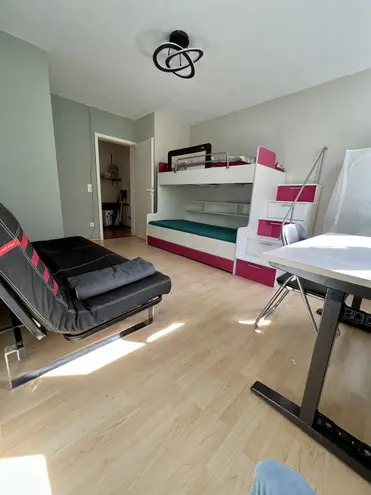 4 Zimmer Wohnung mit 100 m² in Stuttgart – Bild 3