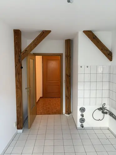 2 Zimmer Wohnung mit 58 m² in Halle (Saale) – Bild 2