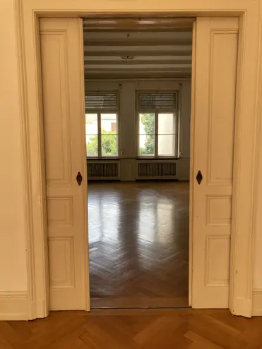 7 Zimmer Wohnung mit 246 m² in Karlsruhe – Bild 1