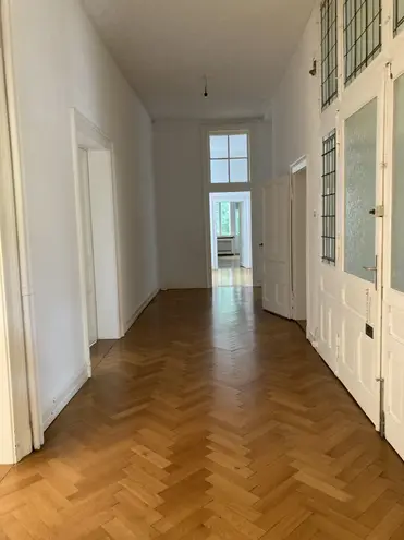 7 Zimmer Wohnung mit 246 m² in Karlsruhe – Bild 5