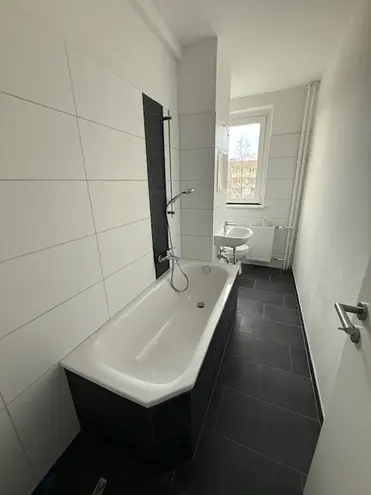 3 Zimmer Wohnung mit 66 m² in Magdeburg – Bild 2