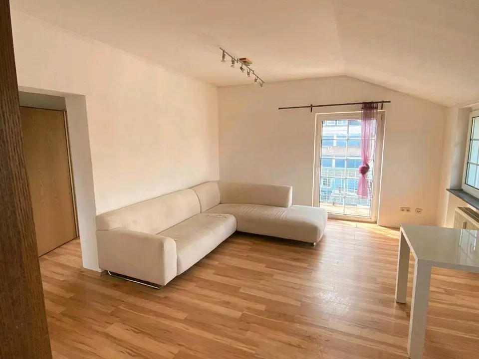 2 Zimmer Wohnung mit 65 m² in Koblenz – Bild 1