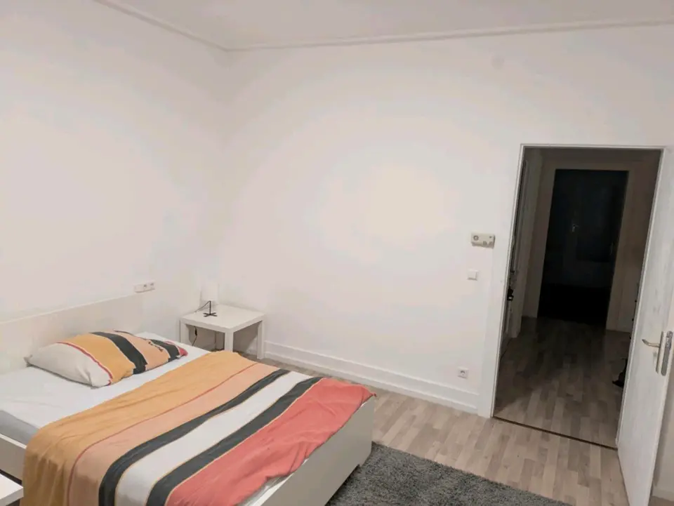 WG-Zimmer mit 33 m² in Stuttgart – Bild 2
