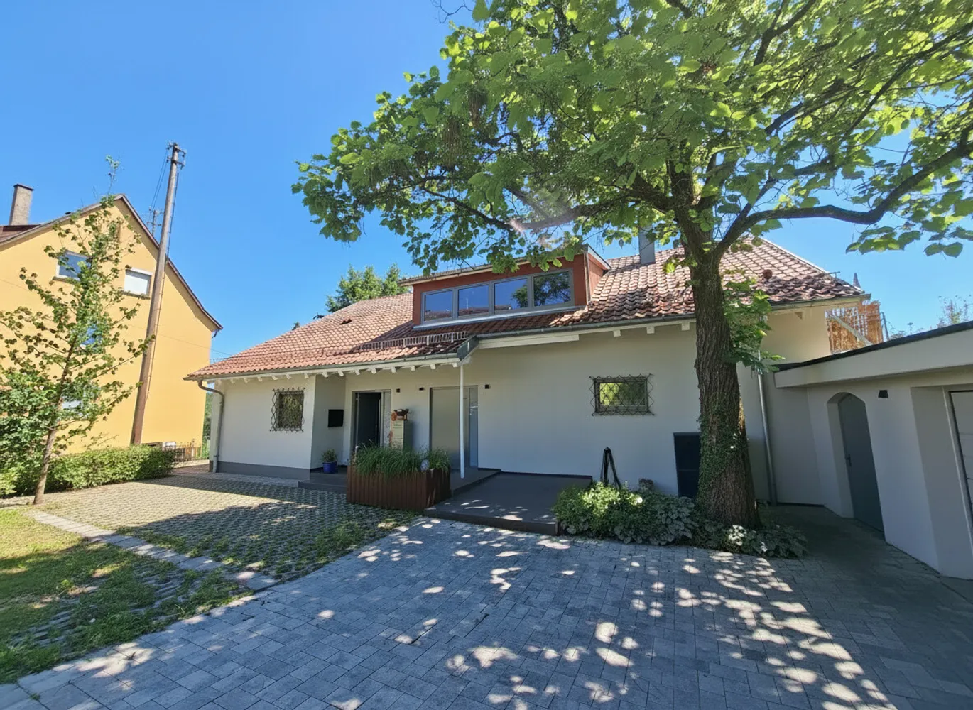 5 Zimmer Wohnung mit 151 m² in Esslingen am Neckar – Bild 1