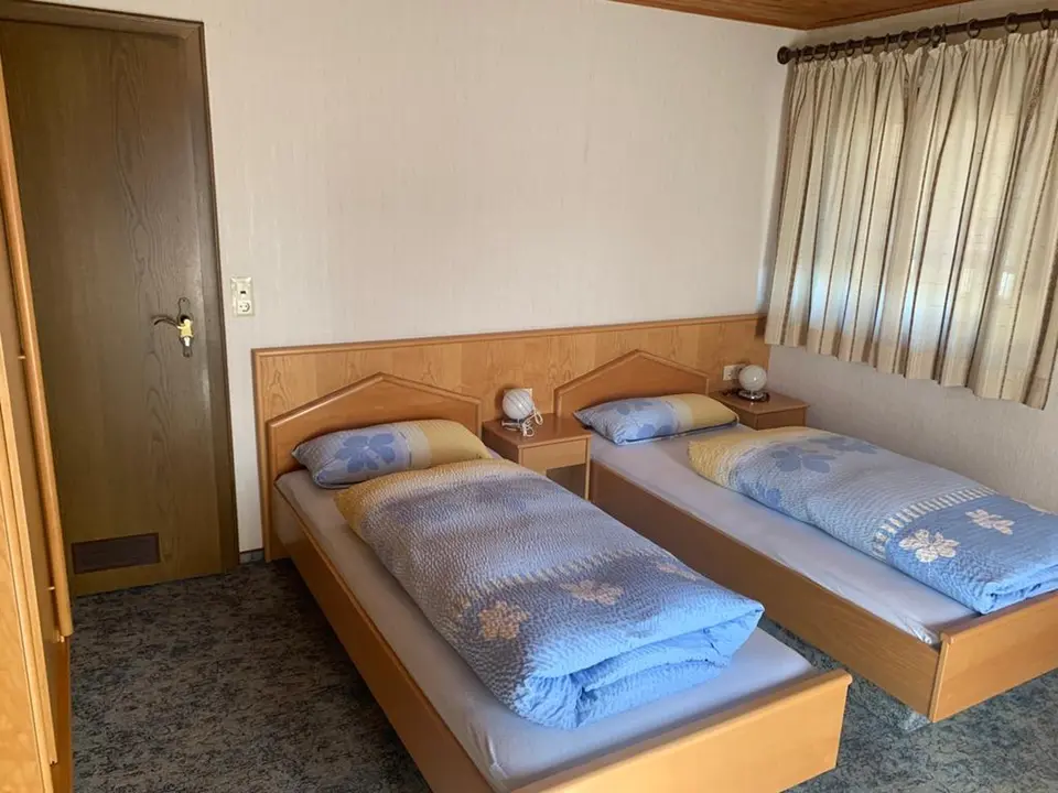 6 Zimmer Haus mit 206 m² in Berlin – Bild 2