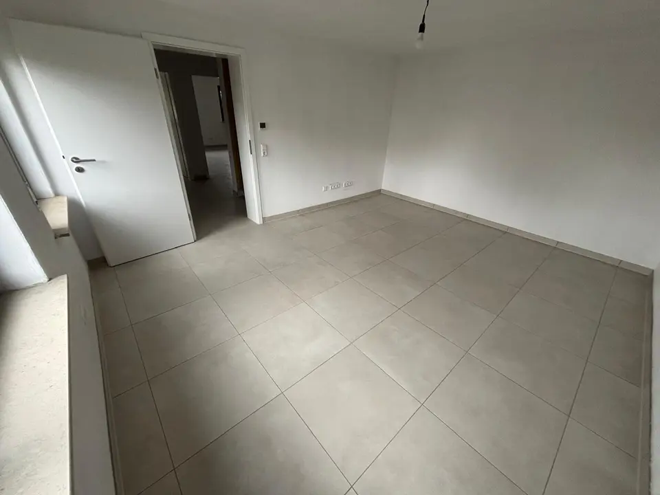 6 Zimmer Wohnung mit 125 m² in Aalen – Bild 2