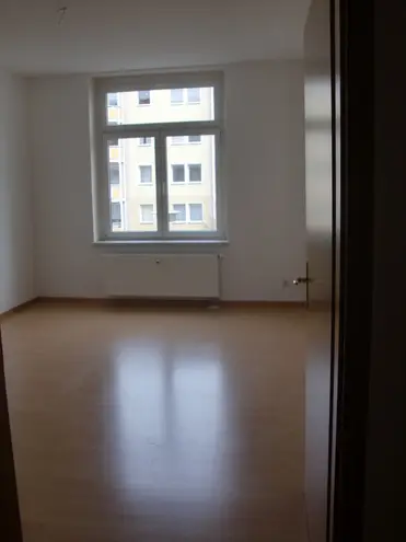 4 Zimmer Wohnung mit 102 m² in Magdeburg – Bild 6