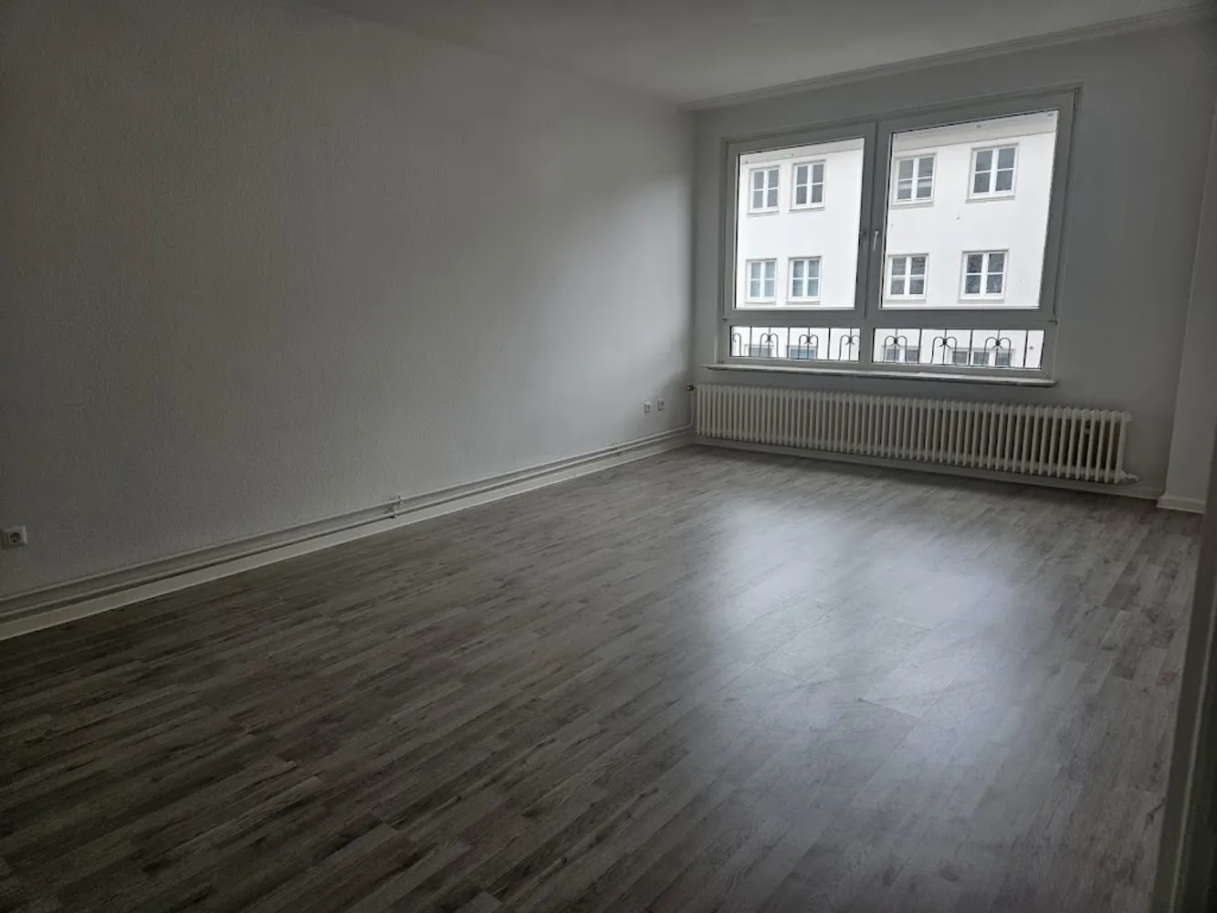 2 Zimmer Wohnung mit 66 m² in Bremerhaven – Bild 2