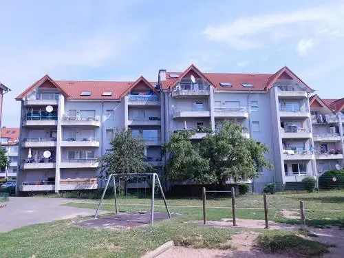 5 Zimmer Wohnung mit 124 m² in Brühl – Bild 1