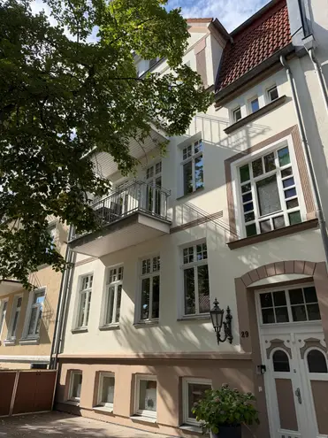 2 Zimmer Wohnung mit 64 m² in Rostock – Bild 2