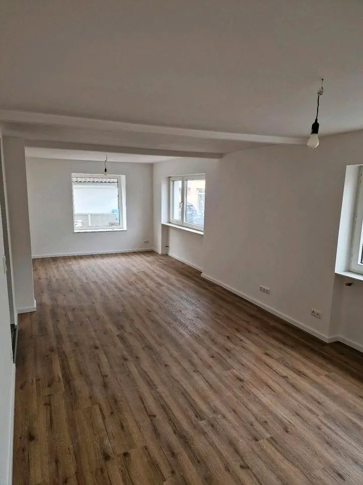 6 Zimmer Haus mit 157 m² in Dietzenbach – Bild 1