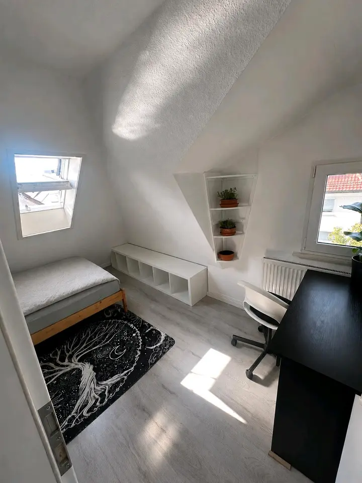 WG-Zimmer mit 9 m² in Sindelfingen – Bild 1
