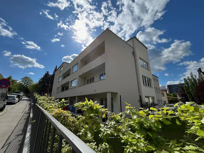 4 Zimmer Wohnung mit 120 m² in Dresden – Bild 1