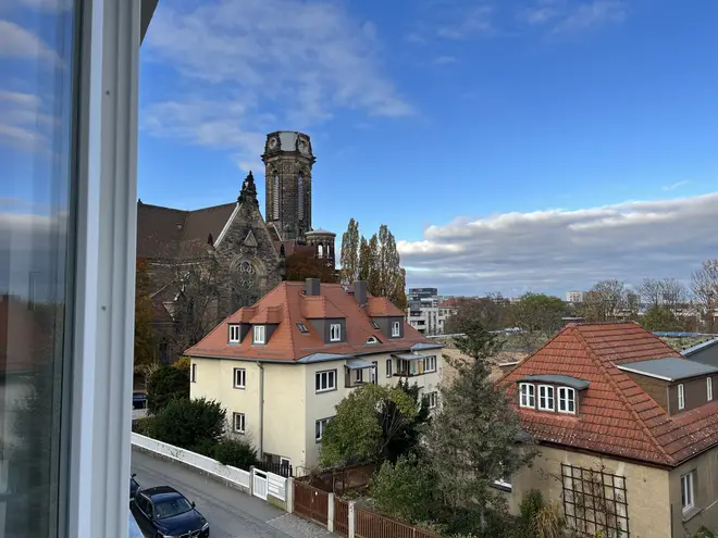 4 Zimmer Wohnung mit 120 m² in Dresden – Bild 2