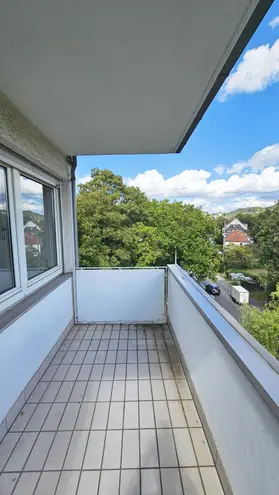 3 Zimmer Wohnung mit 98 m² in Wiesbaden – Bild 6
