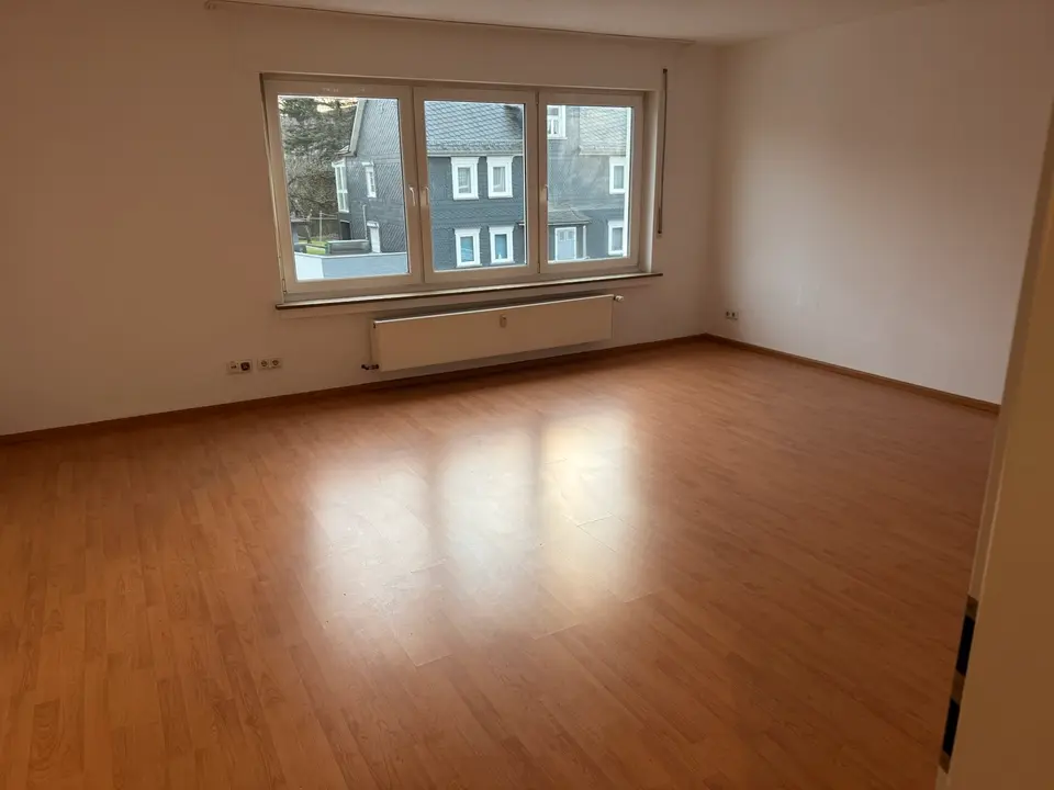 2 Zimmer Wohnung mit 90 m² in Siegen – Bild 2