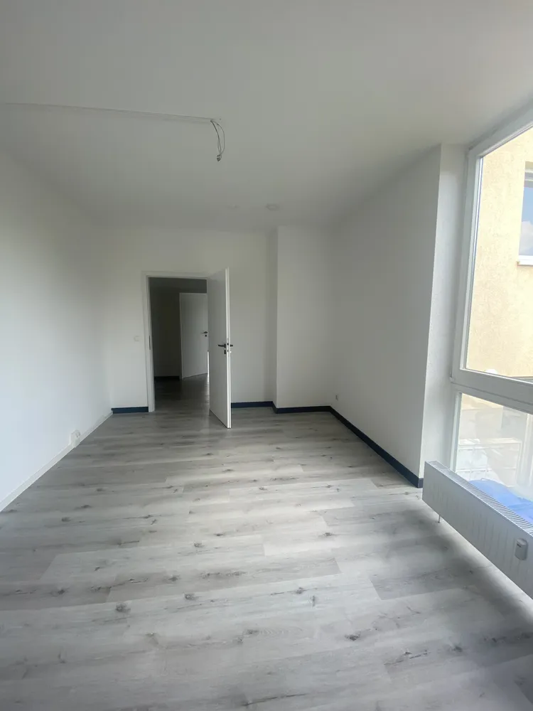 3 Zimmer Wohnung mit 90 m² in Zwickau – Bild 1