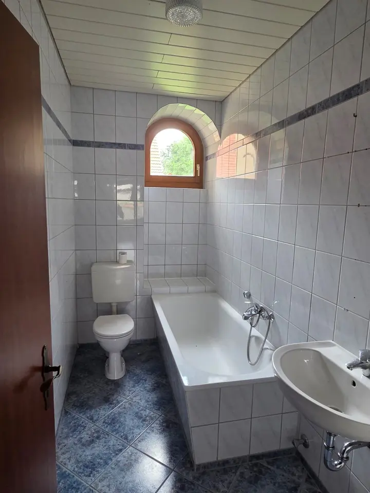 3 Zimmer Wohnung mit 83 m² in Sangerhausen – Bild 4