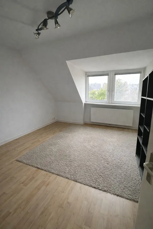 4 Zimmer Wohnung mit 100 m² in Regensburg – Bild 9