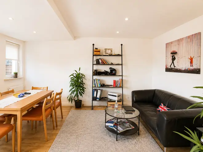 2 Zimmer Wohnung mit 54 m² in Neuss – Bild 2