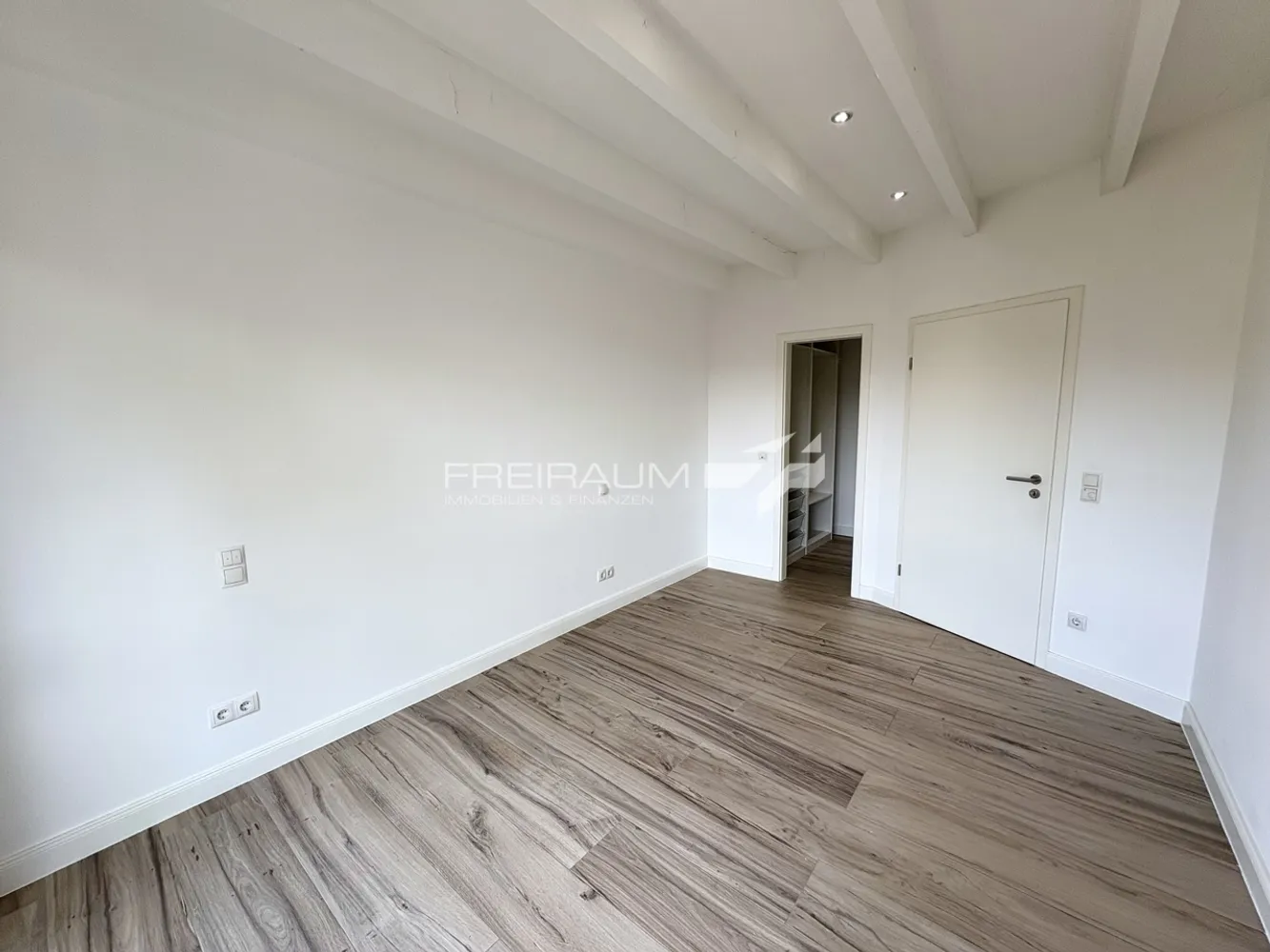 3 Zimmer Wohnung mit 102 m² in Siegen – Bild 8
