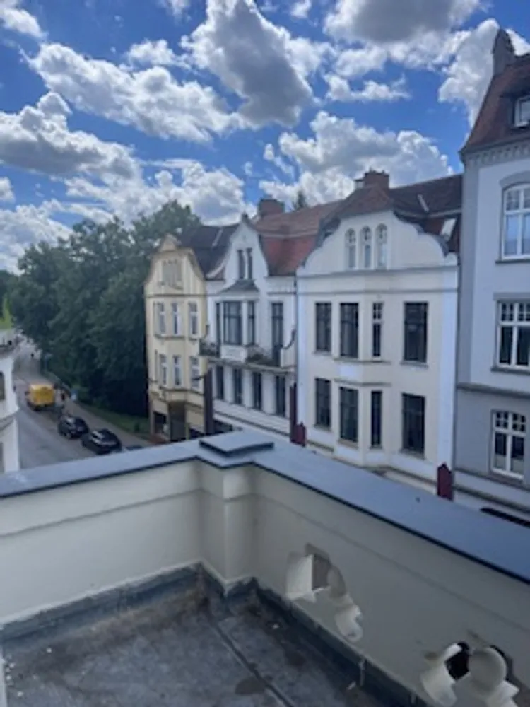 3 Zimmer Wohnung mit 141 m² in Lübeck – Bild 3