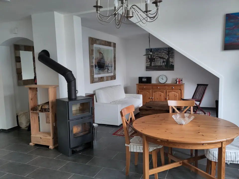 2 Zimmer Wohnung mit 78 m² in Kiel – Bild 2
