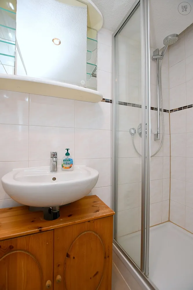 1 Zimmer Wohnung mit 30 m² in Stuttgart – Bild 11