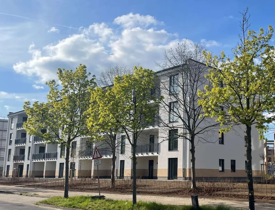2 Zimmer Wohnung mit 80 m² in Schwerin – Bild 2