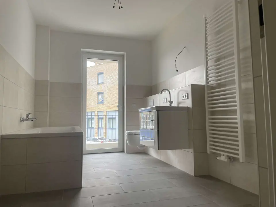 2 Zimmer Wohnung mit 80 m² in Schwerin – Bild 4