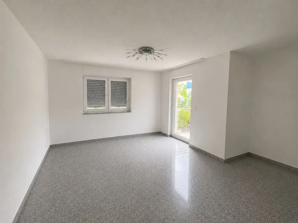 4 Zimmer Wohnung mit 94 m² in Detmold – Bild 1