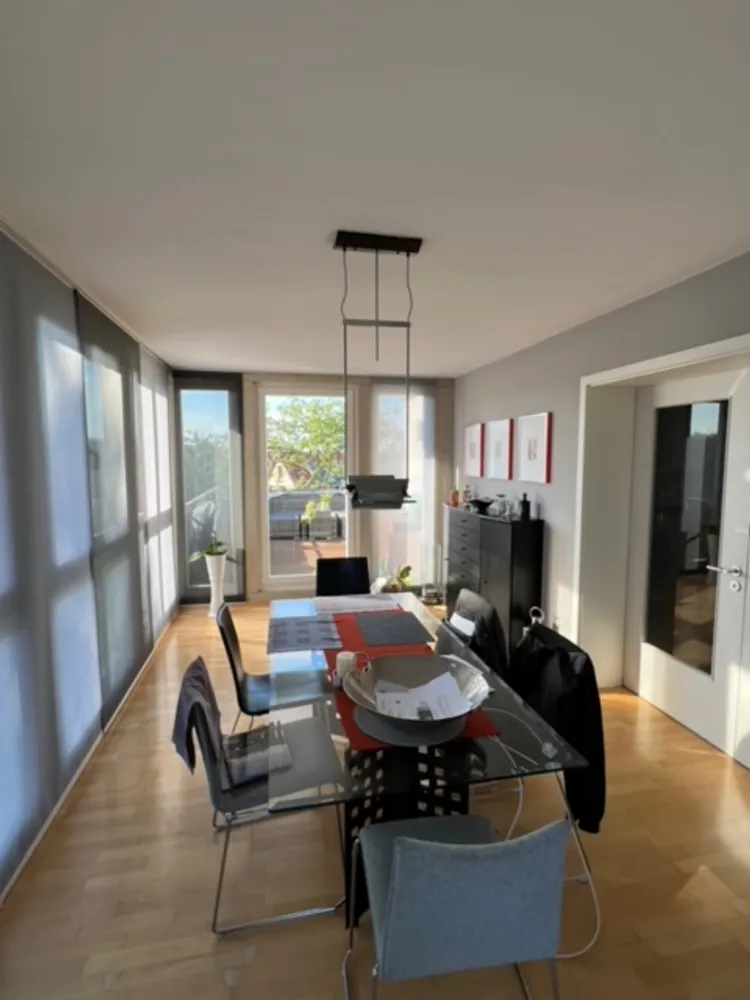 6 Zimmer Wohnung mit 183 m² in Erfurt – Bild 1